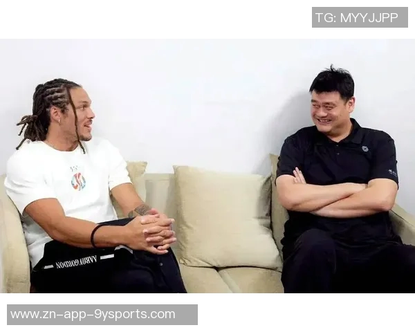 本戈登回忆初见姚明时的震撼感受竟认为他体内有外星人操控着他 本戈登回忆初见姚明时的震撼感受竟认为他体内有外星人操控着他