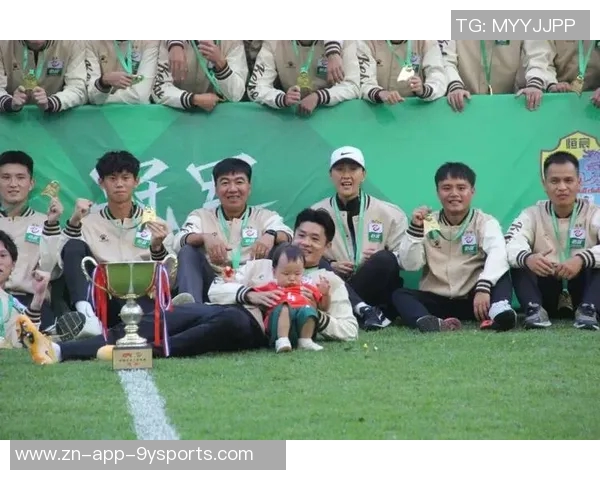 克尼佩尔称赞三球小桥无私打球共同合作让比赛更加轻松愉快 克尼佩尔称赞三球小桥无私打球共同合作让比赛更加轻松愉快