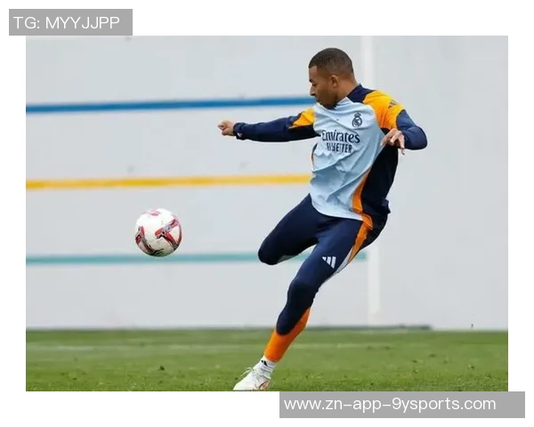 阿拉巴称赞姆巴佩为最佳球员自信能全场出战90分钟 阿拉巴称赞姆巴佩为最佳球员自信能全场出战90分钟