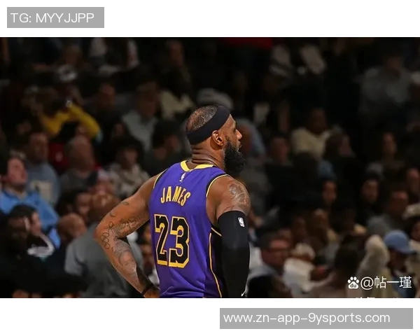 内史密斯表现稳健贡献12分关键时刻三分球助力球队胜利 内史密斯表现稳健贡献12分关键时刻三分球助力球队胜利