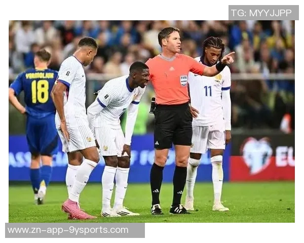 巴黎对阵里尔阵容公布登贝莱杜埃与K77在列若昂内维斯因伤缺席